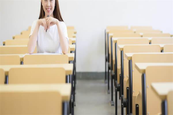 报考本科成人高考专升本