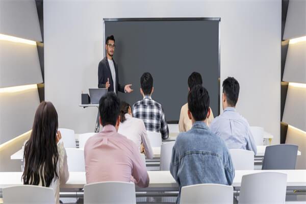 广东石油化工学院自考成人